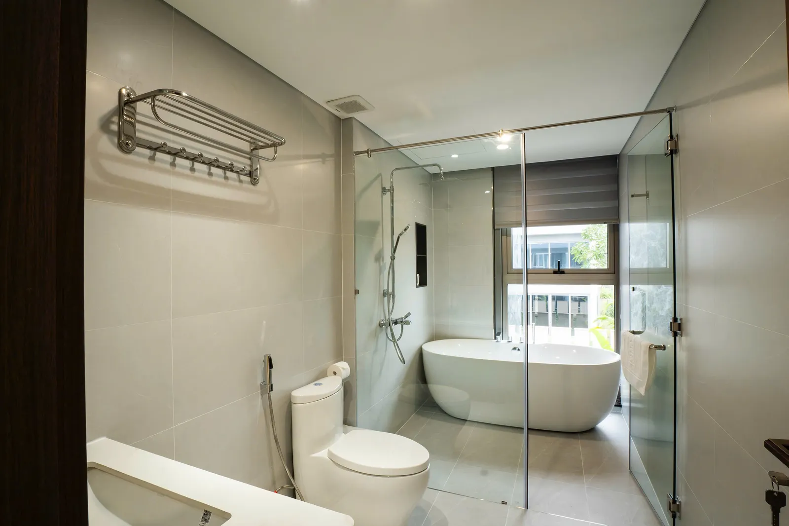 BT4-14 Regal Victoria — 4 Bedroom - photo 36
