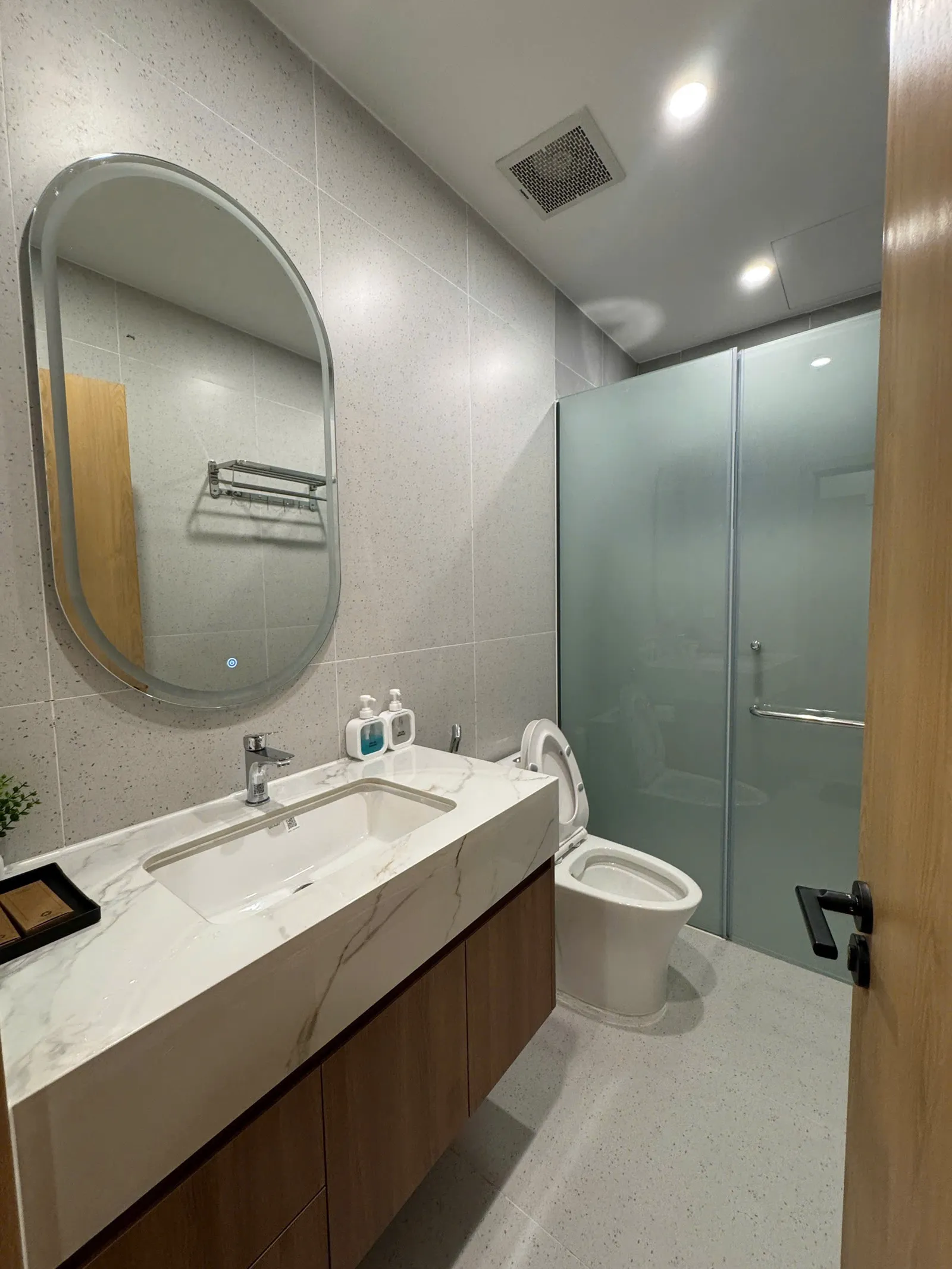 BT4-4 Regal Victoria — 4 Bedroom - photo 11