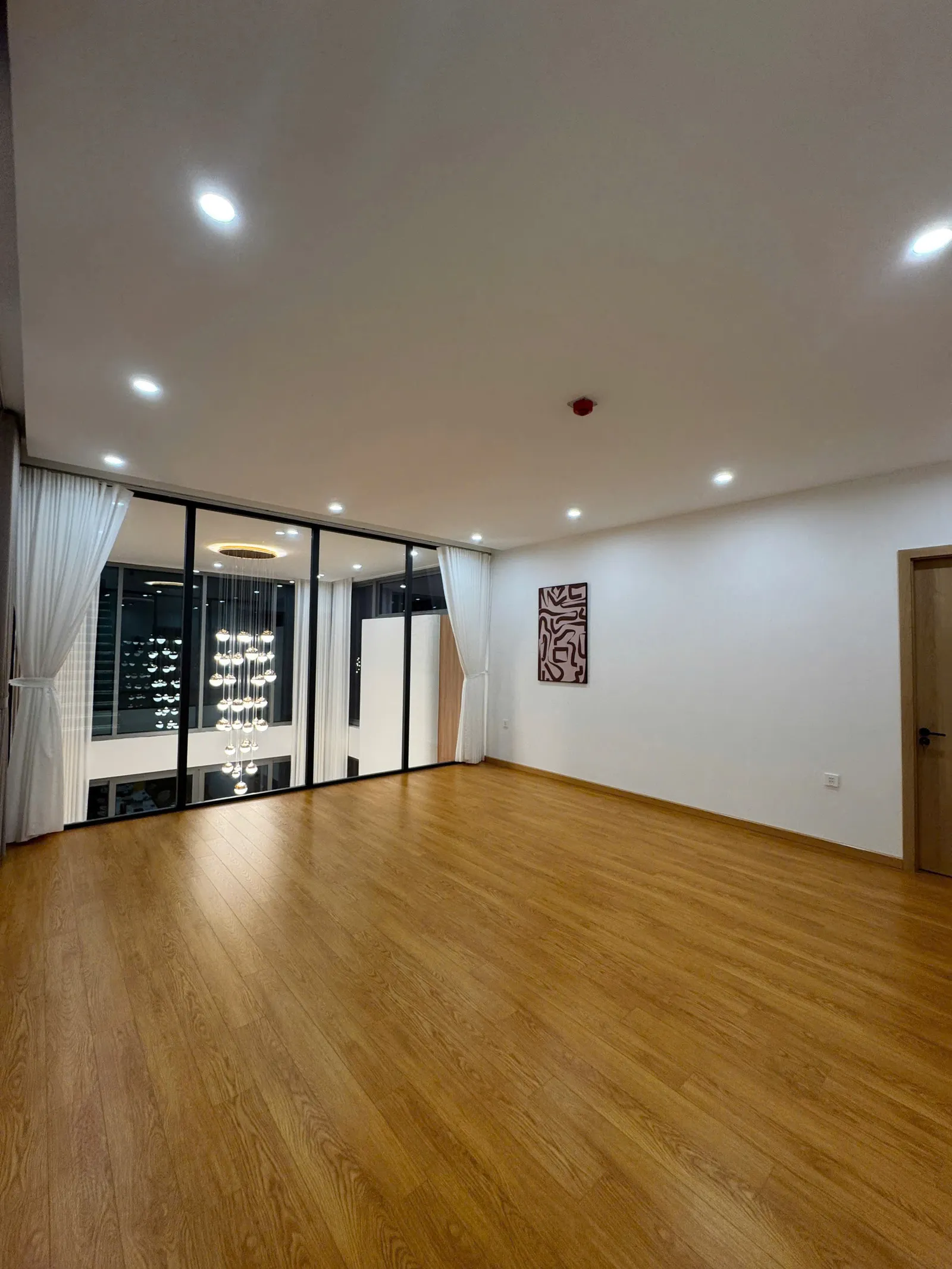 BT4-4 Regal Victoria — 4 Bedroom - photo 33